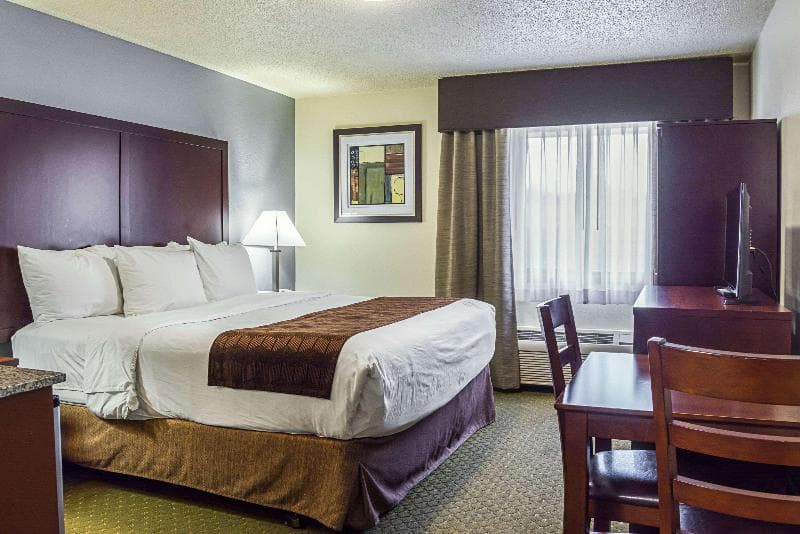 Quality Inn & Suites Clackamas - Portland 3