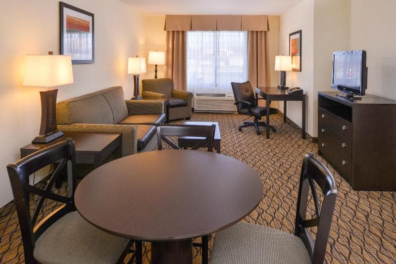 Holiday Inn Poplar Bluff photo 1