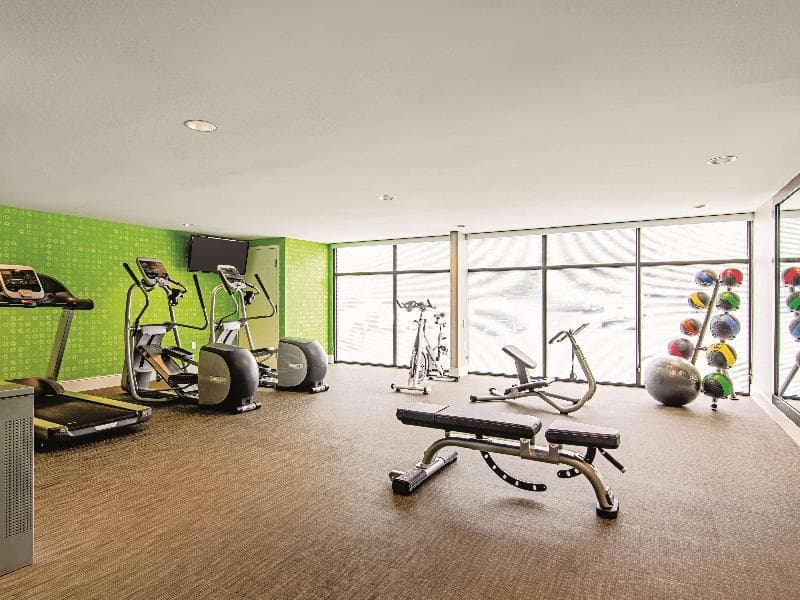 La Quinta Inn & Suites by Wyndham Portland 1