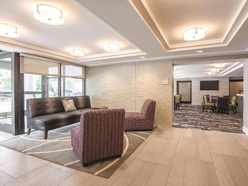La Quinta Inn & Suites by Wyndham Portland 4