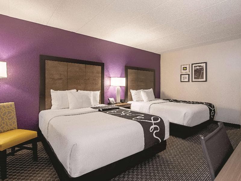 La Quinta Inn & Suites by Wyndham Portland 3