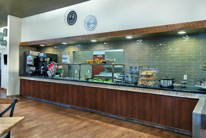 Oxford Suites Hermiston main