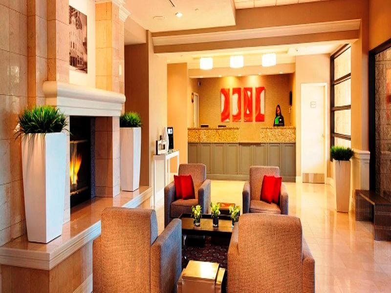 Radisson Hotel Phoenix Airport 5