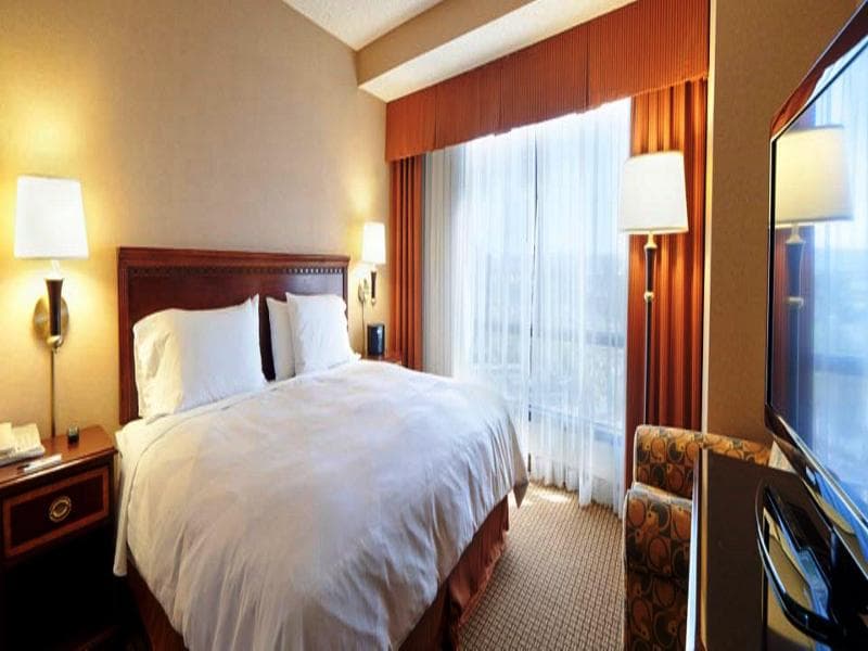 Radisson Hotel Phoenix Airport 4