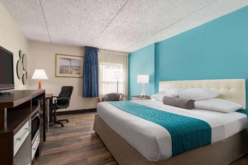 Howard Johnson by Wyndham South Portland photo 1