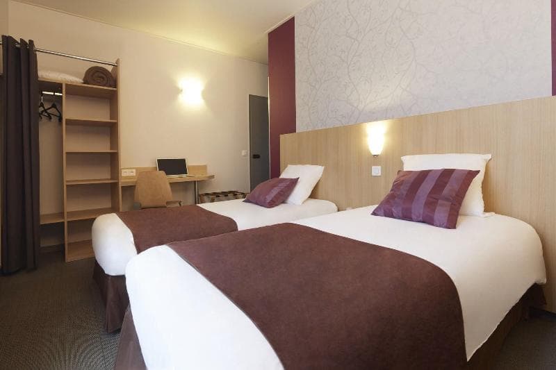 Hotel Paris Villette 4