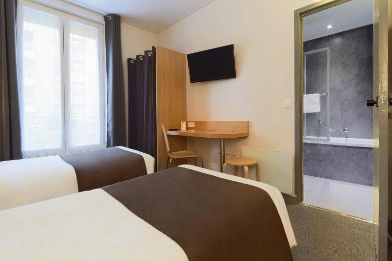 Hotel Paris Villette 5