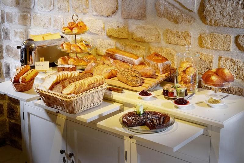Le Relais Montmartre 4