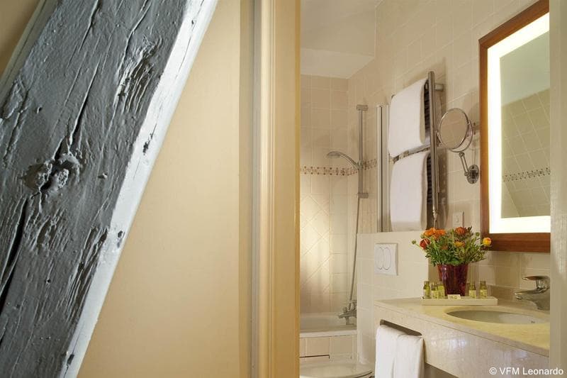 Le Relais Montmartre 5