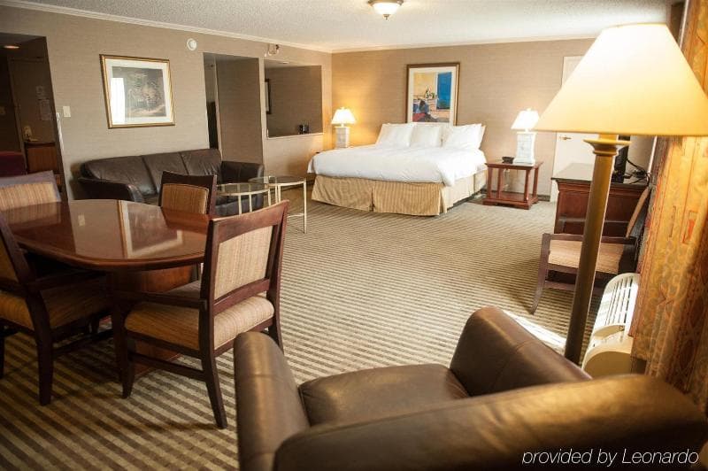 Radisson Philadelphia Northeast 3