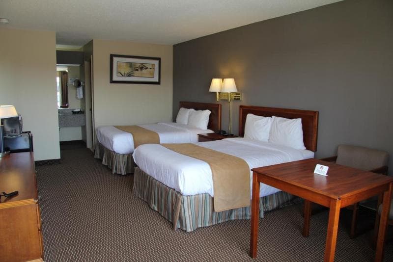 Regency Inn Eddyville main