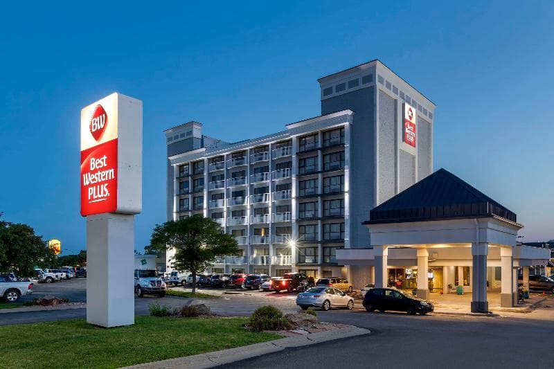 Best Western Plus Midwest Inn 1