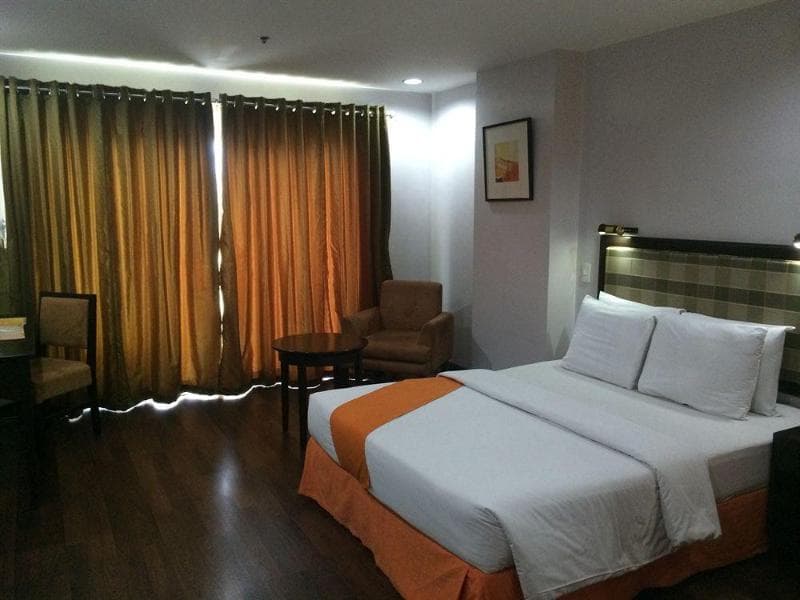 Baguio Burnham Suites Hotel 5