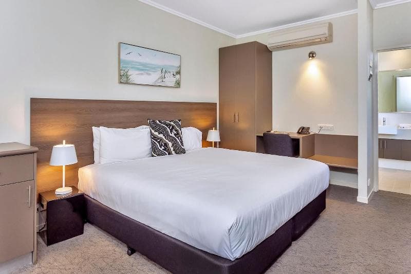 New Haus By Hougoumont Hotel main