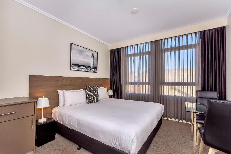 New Haus By Hougoumont Hotel 4