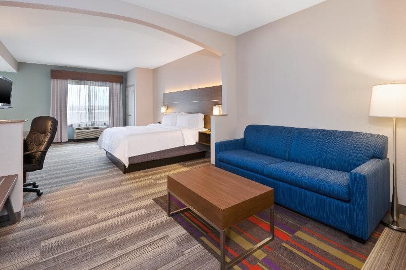 Holiday Inn Express Hotel & Suites Doylestown photo 1
