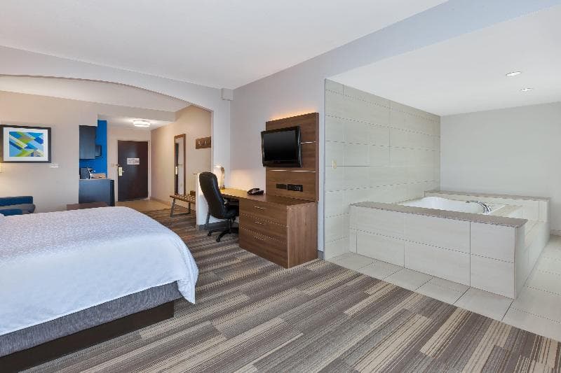 Holiday Inn Express Hotel & Suites Doylestown 5