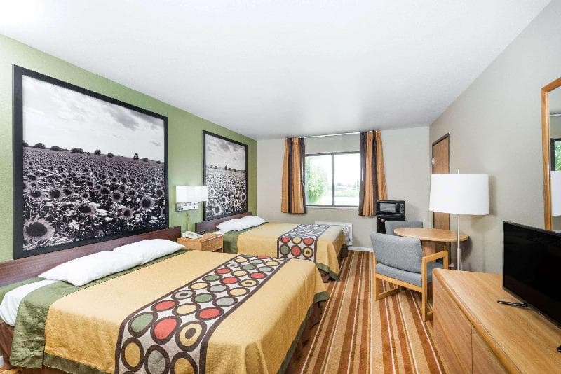 Super 8 By Wyndham Independence Ks photo 1