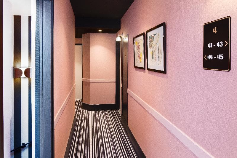 Hotel Pastel Paris 4