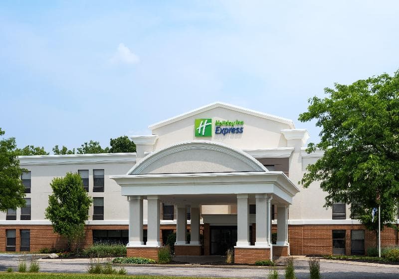 Holiday Inn Express Indianapolis Airport photo 1