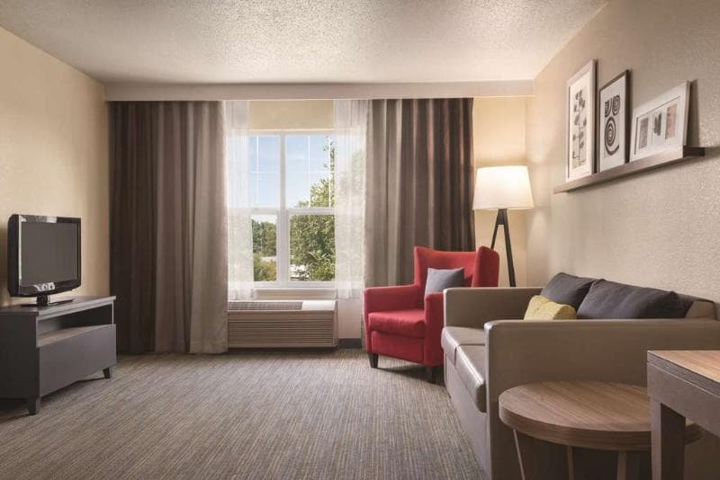 Country Inn And Suites Cottage Grove 2