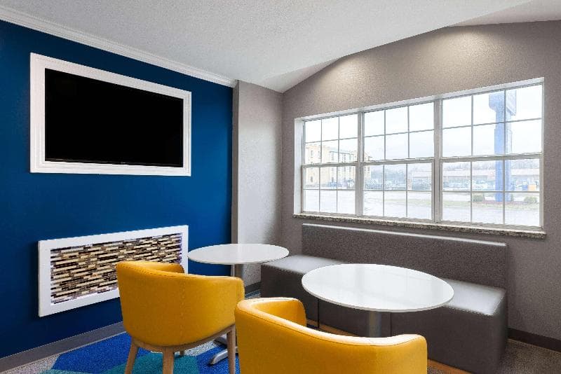 Microtel Inn & Suites By Wyndham Independence 4