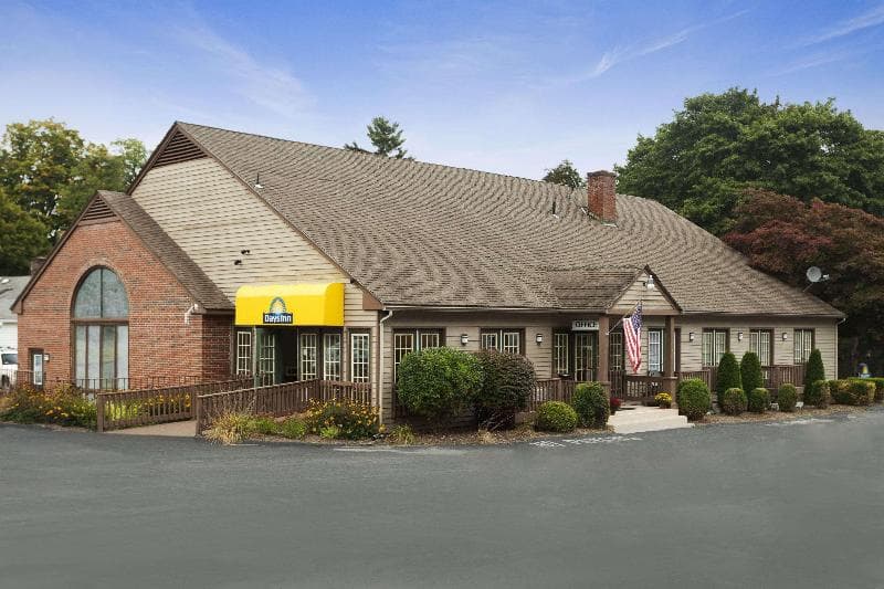 Quality Inn 4
