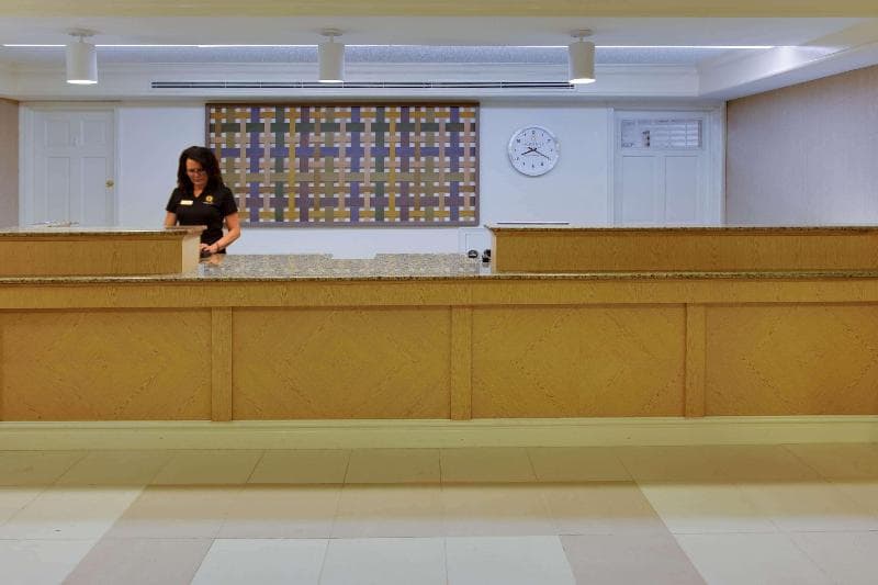 La Quinta Inn by Wyndham Pittsburgh Airport 5