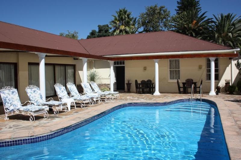 Karoopark Guest House main