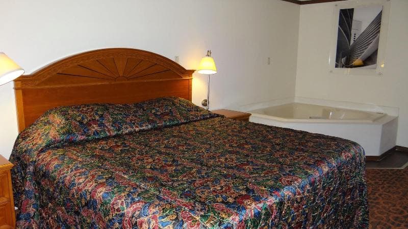 Bayshore Inn 5