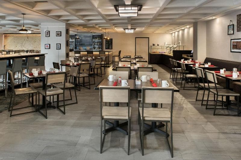 Four Points by Sheraton Philadelphia Northeast (EX-Doubletree Hotel Philadelphia) 2
