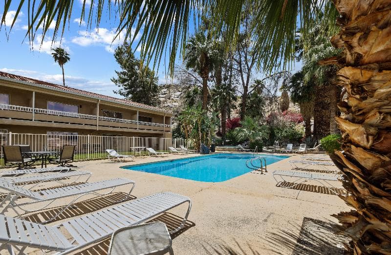 Sol Springs Inn 4