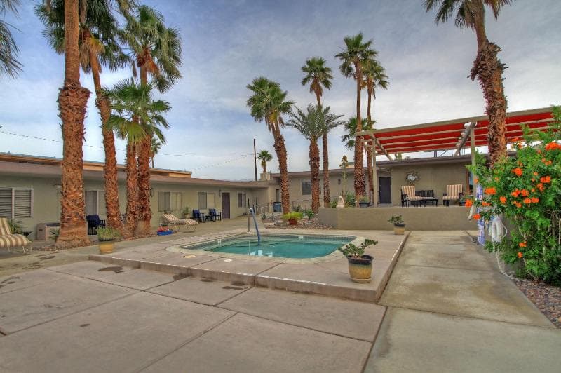 Lido Palms Resort & Spa photo 1