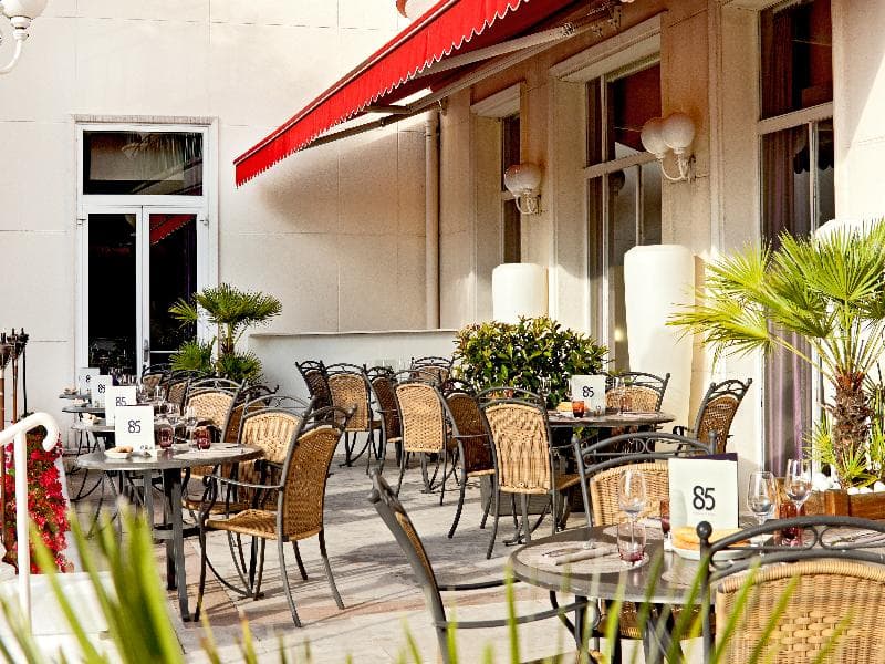 Hôtel Barrière Le Grand Hôtel 5
