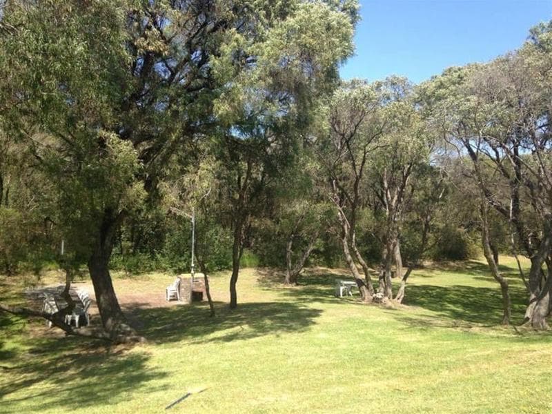 Emu Beach Chalets 5