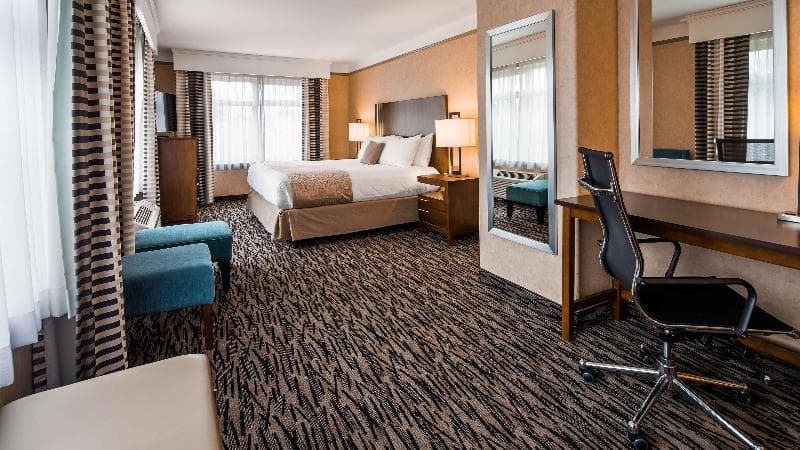 Best Western Plus Pitt Meadows Inn & Suites 2