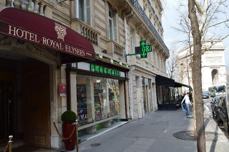 Hotel Royal Elysees 4