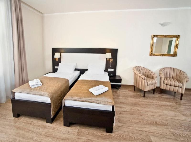 Sunrise Hotel 3