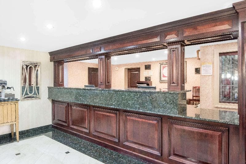 Days Inn by Wyndham Springfield/Philadelphia Intl Airport 3