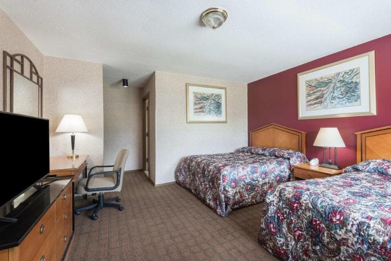 Knights Inn Plainfield main