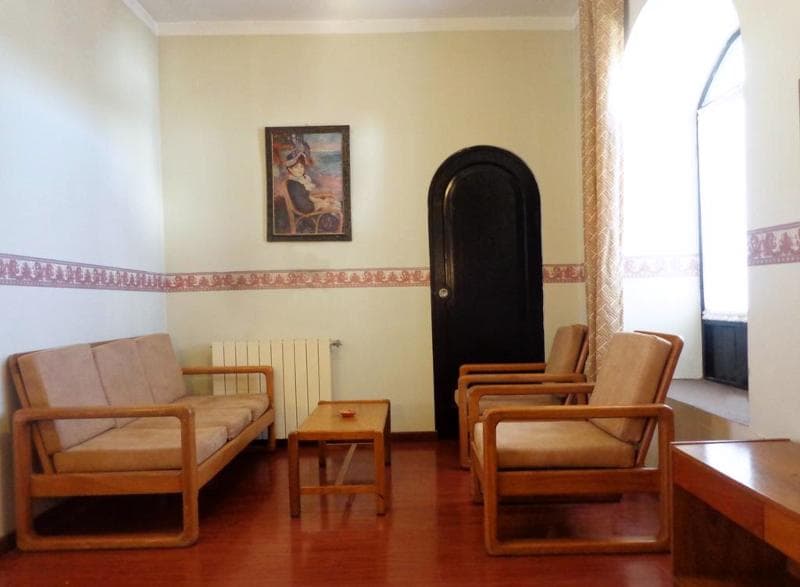 Colonial Hostal main