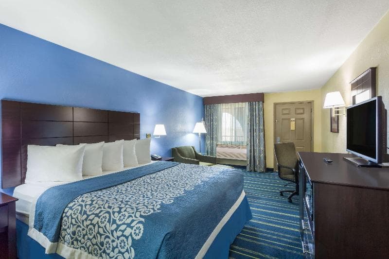 Days Inn by Wyndham Holbrook 5