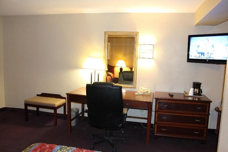 Travel Inn And Suies 4