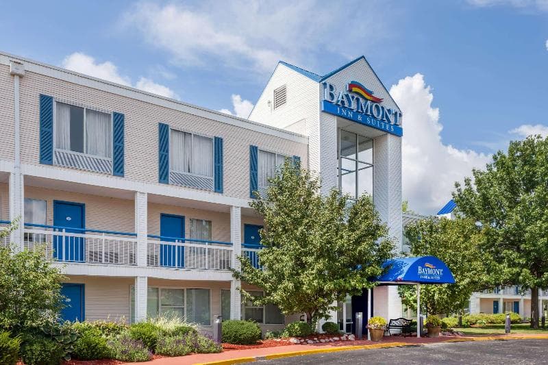 Baymont By Wyndham Peoria photo 1