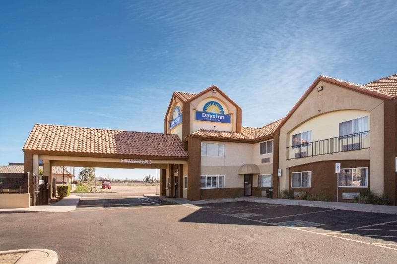 Days Inn by Wyndham Phoenix North 3