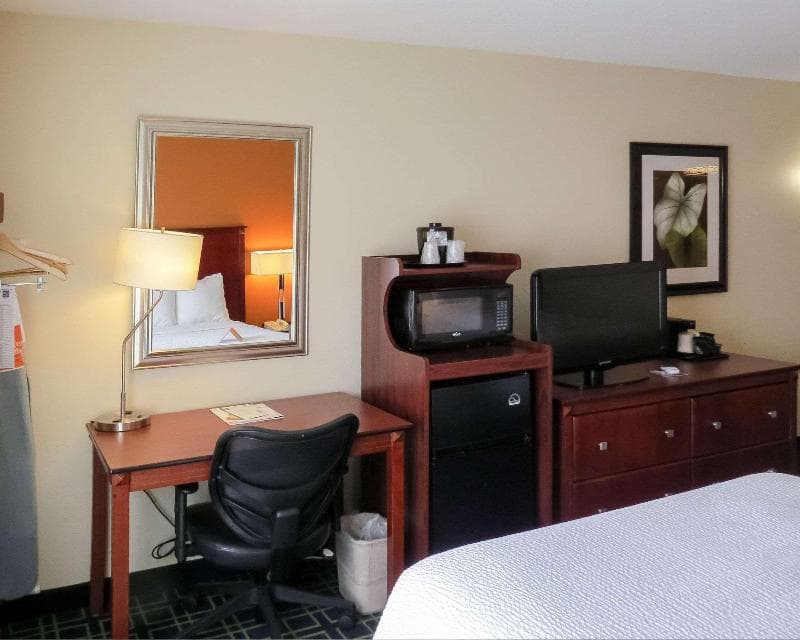 Quality Inn Cranberry Township 3