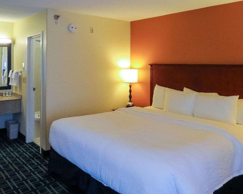 Quality Inn Cranberry Township 5
