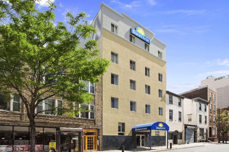 Days Inn by Wyndham Philadelphia Convention Center photo 1