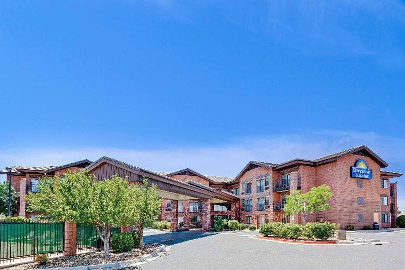 Days Inn & Suites by Wyndham Page Lake Powell photo 1