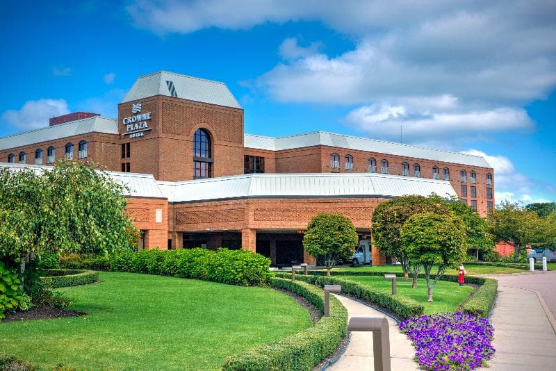Crowne Plaza Providence-Warwick (Airport) 3
